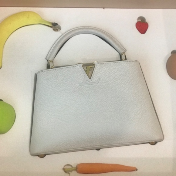 Exclusive LV Authentic - Picture 3 of 4